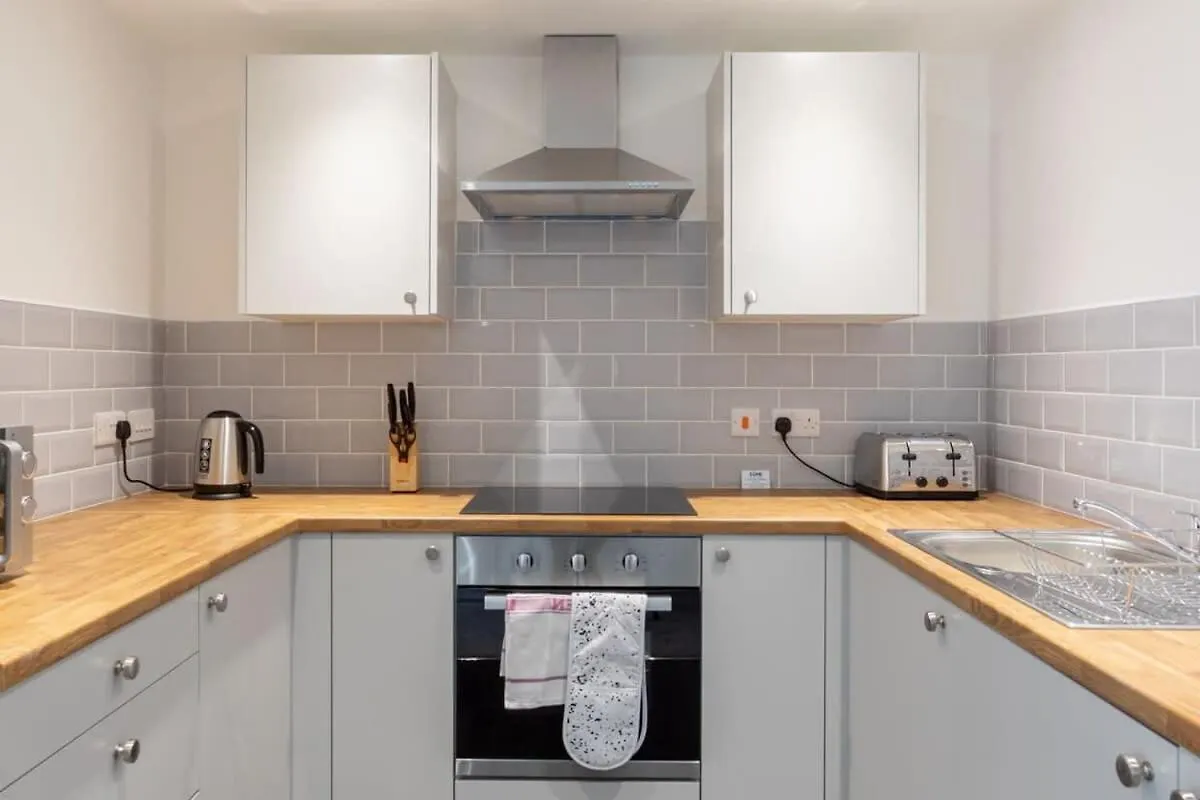 Charming 1 Bedroom Apartment In Leeds Birleşik Krallık