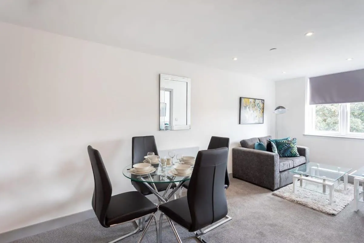Charming 1 Bedroom Apartment In Leeds